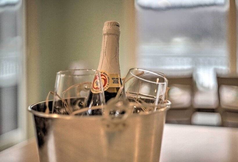 Family Home On Crystal Lake W/ Private Beach!