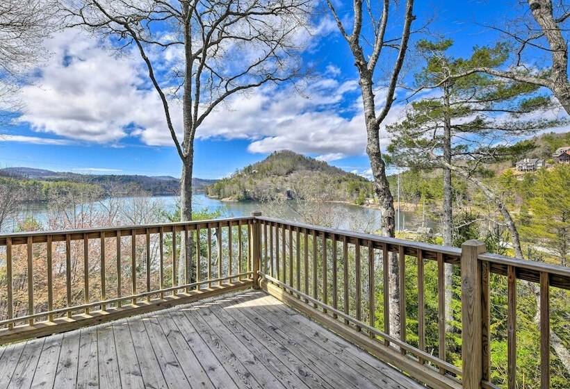 Deck + Lake Views: Grand Glenville Retreat
