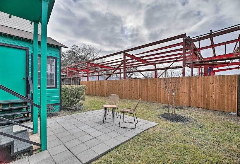 Houston Heights Bungalow   6 Mi To Downtown!