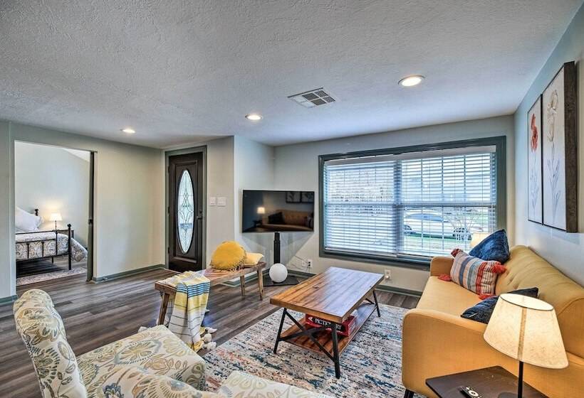 Houston Heights Bungalow   6 Mi To Downtown!