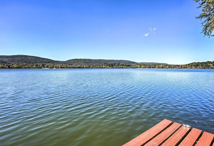Ideal Chickamauga Lake Home + Dock & Fire Pit