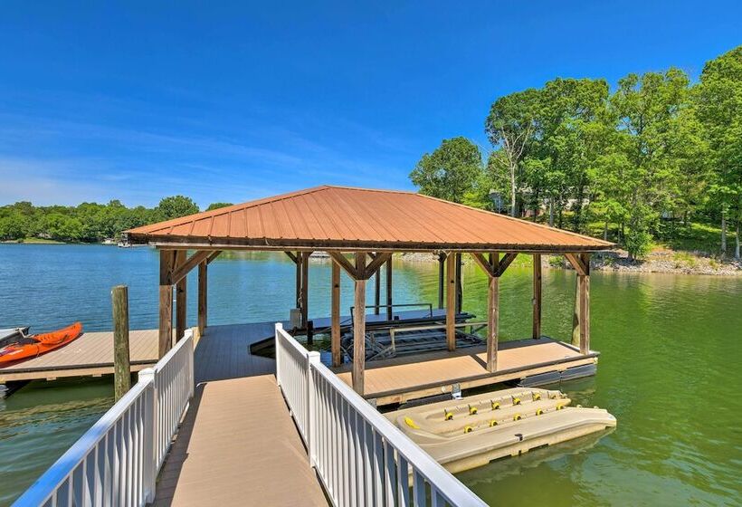 Lake Norman Retreat W/ Dock ~ 1 Mi To Marina!