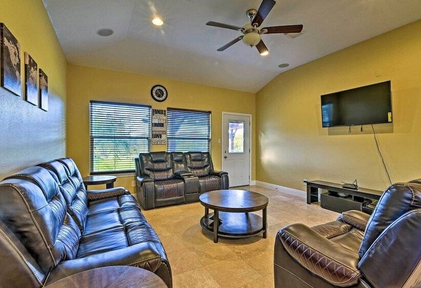 Walk To Ocean: Lakefront Dickinson Stucco House!