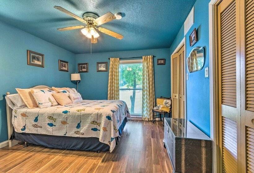 Updated Deck & Dock: Lakefront Home In Hot Springs