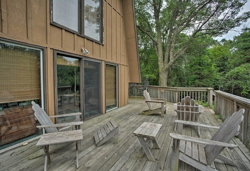 Lakeview 10 Acre Kimball Cabin W/ Private Beach!