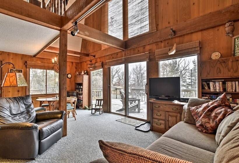 Lakeview 10 Acre Kimball Cabin W/ Private Beach!