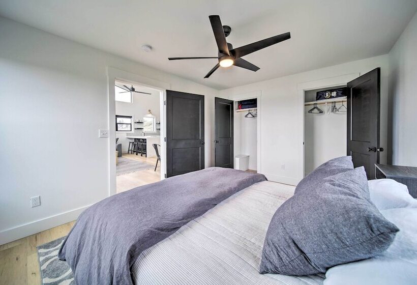 Modern Davenport Home W/ Water View & Grill!