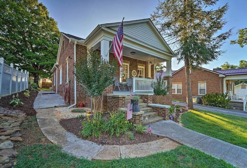 Modern, Sun Lit Retreat W/ Fire Pit & Yard!