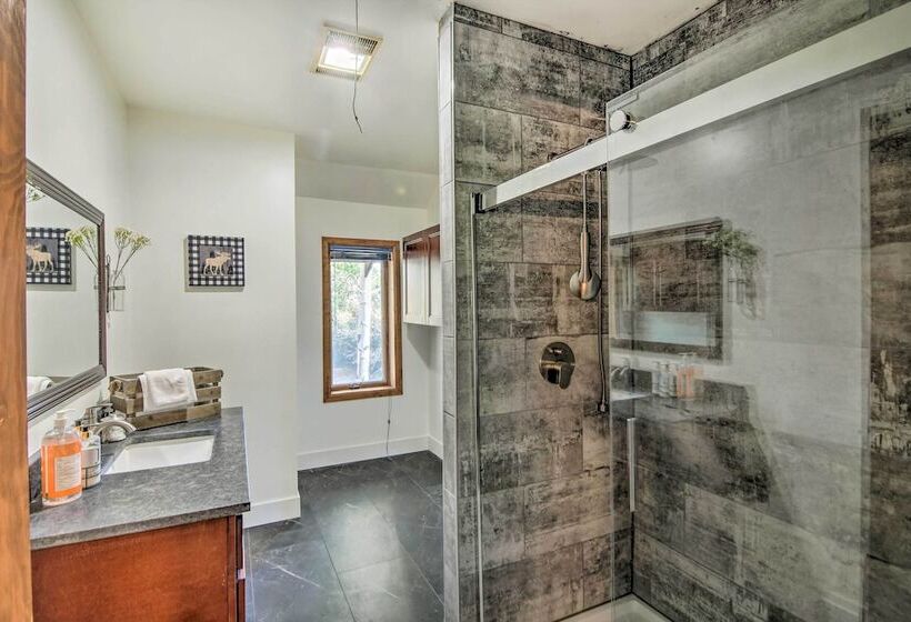 Moose Park Lodge  Charming Walden Retreat!