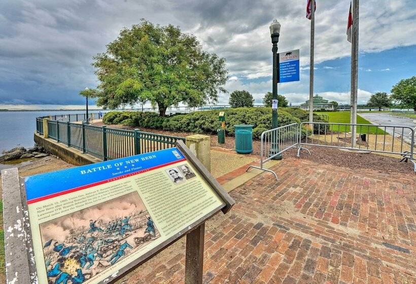 New Bern Home W/yard, Grill+walkable Location
