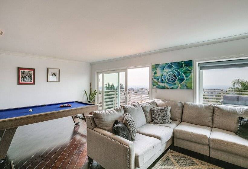 Bright Whittier Home W/ Pool Table + Spacious Deck
