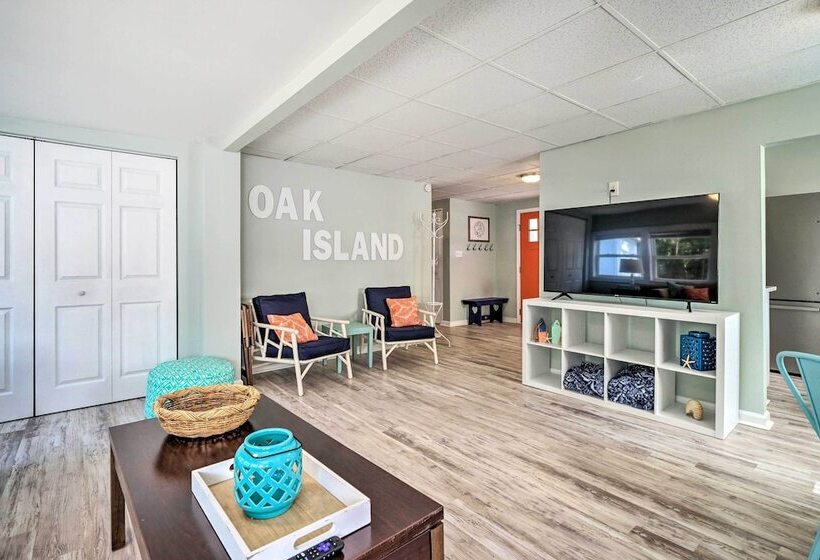 Picturesque Duplex Unit, 1/2 Mi To The Beach!