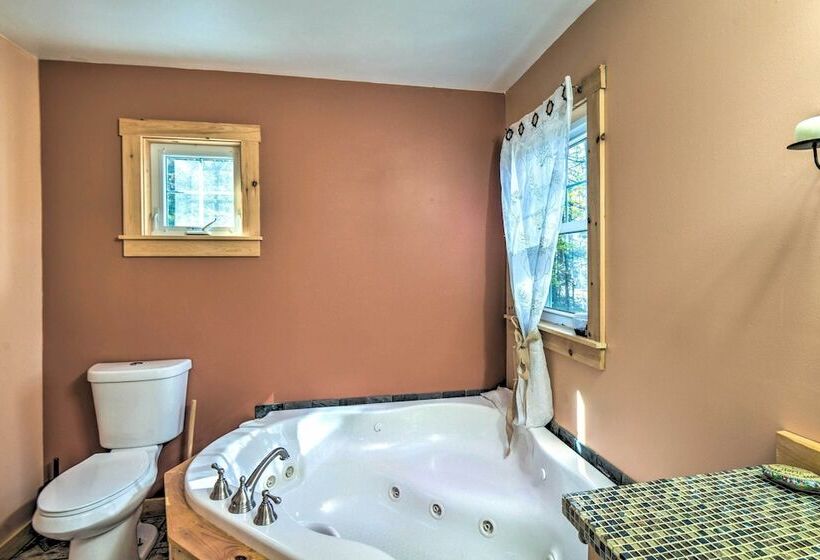 Private Sunapee Getaway: 2 Mi To Ledge Pond!