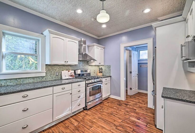 Restored Victorian Home   Walk To Downtown Hawley!