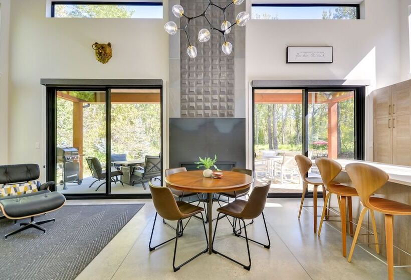 Rock Creek Retreat: Creekside Cabin Near Red Lodge