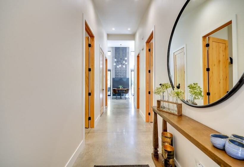 Rock Creek Retreat: Creekside Cabin Near Red Lodge