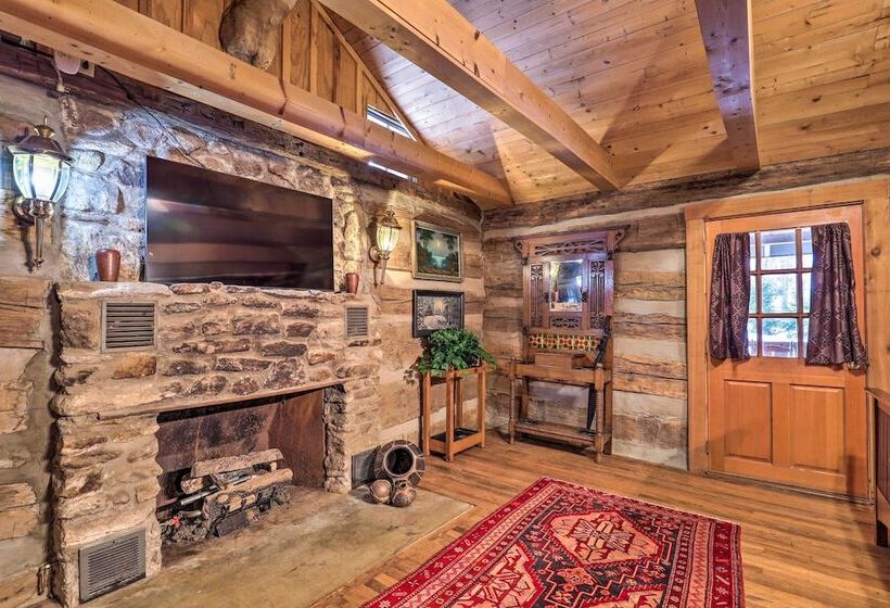 Mars Hill Ski Resort Cabin: 20 Miles To Asheville!