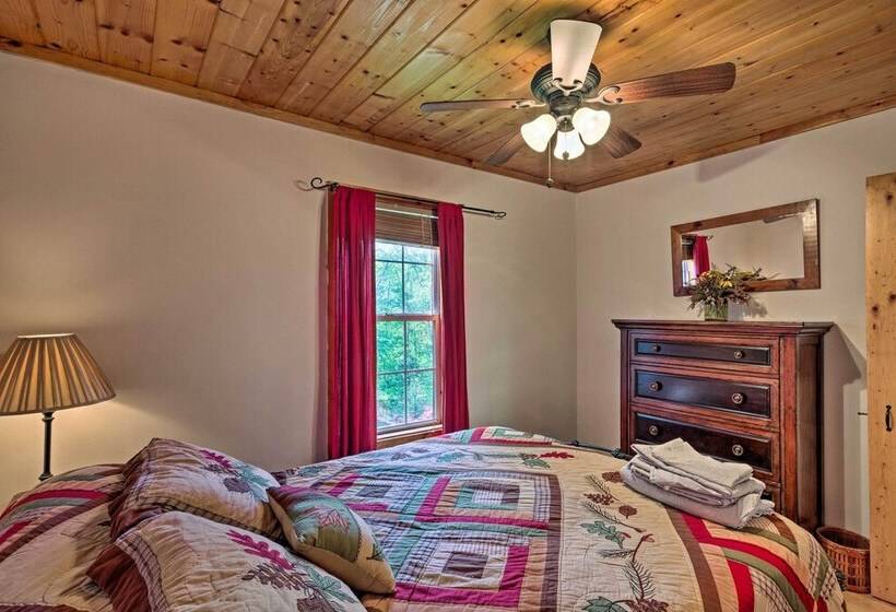 Secluded Lenoir Cabin: 4 Mi To Dtwn Blowing Rock