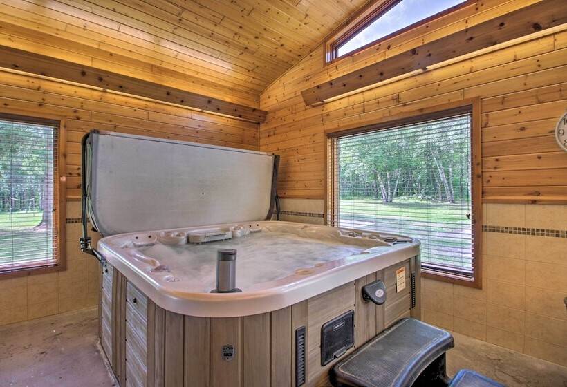 Spacious Verndale Home W/ Backyard Fire Pit!