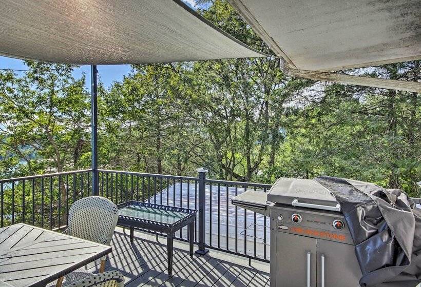 Table Rock Lake Hideaway W/ Deck: Bring Your Boat!