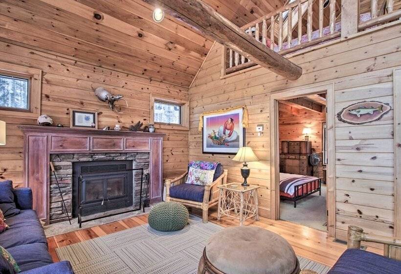 Thunder Lake Escape + Boat Dock!