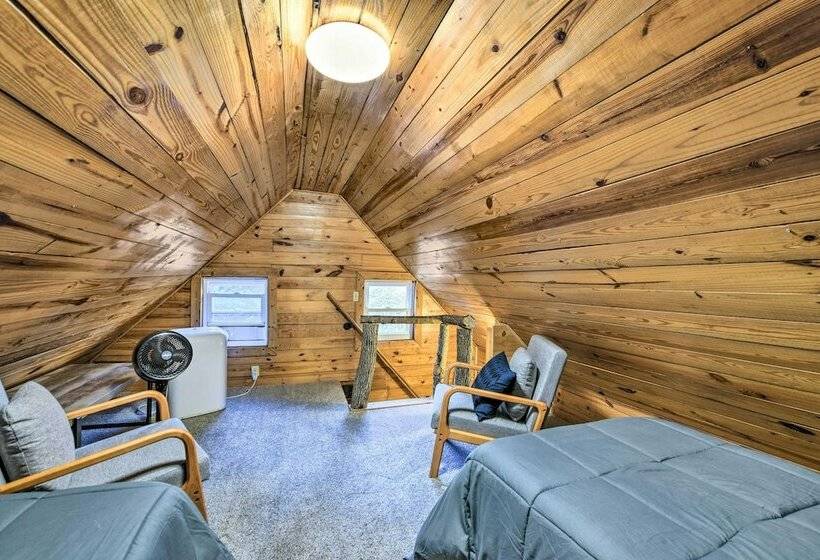 Tranquil Sylva Retreat W/ Bbq Grill & Deck