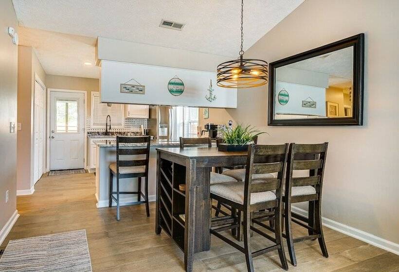 Wilmington Home ~ 7 Mi To Wrightsville Beach!