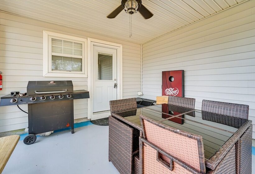 Wilmington Home ~ 7 Mi To Wrightsville Beach!