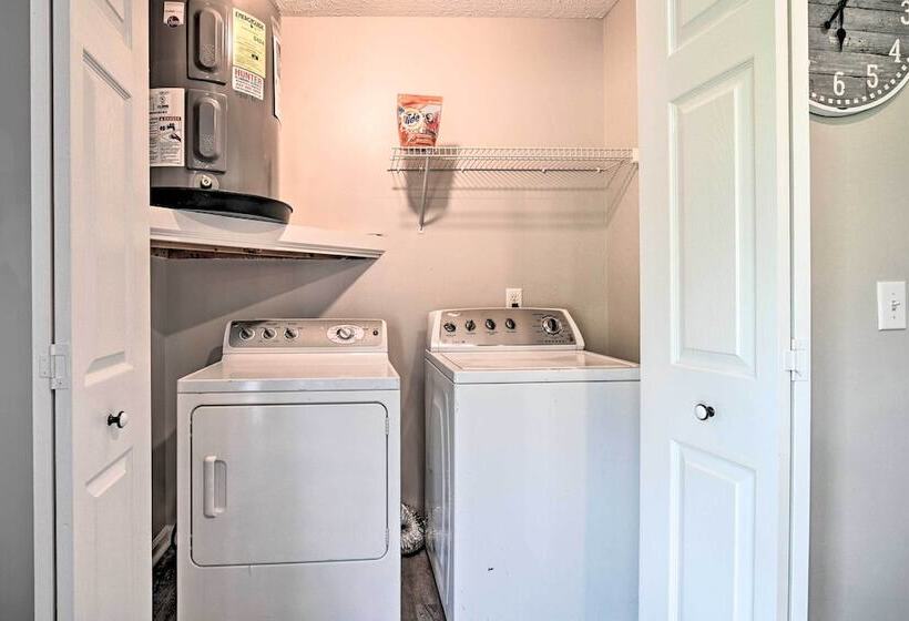 Pet Friendly Home W/ Fire Pit In Myrtle Beach