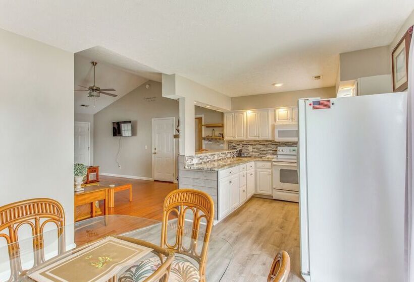Pet Friendly Home W/ Fire Pit In Myrtle Beach