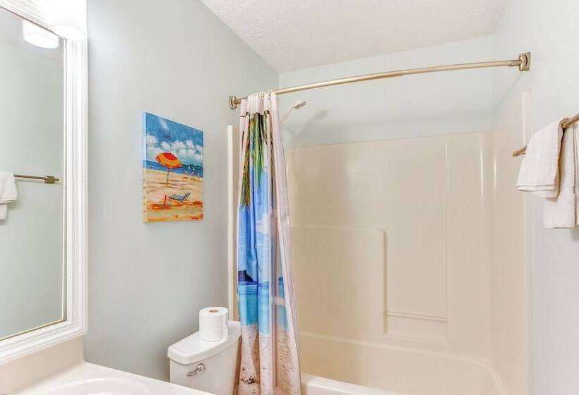 Pet Friendly Home W/ Fire Pit In Myrtle Beach