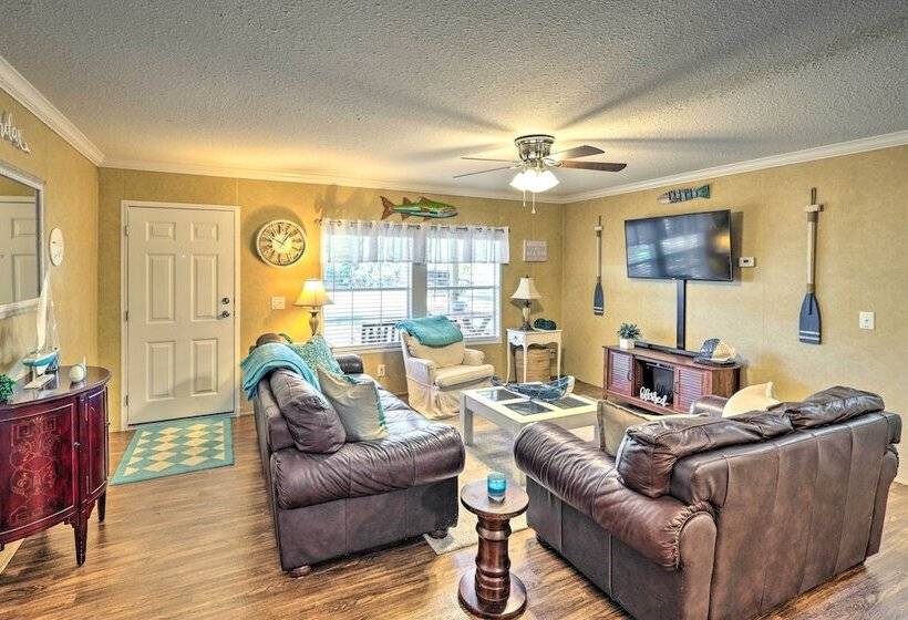 Cozy Steinhatchee House W/ Fire Pit & Grill!