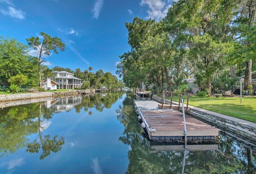 Crystal Water Escape W/ Private Outdoor Oasis