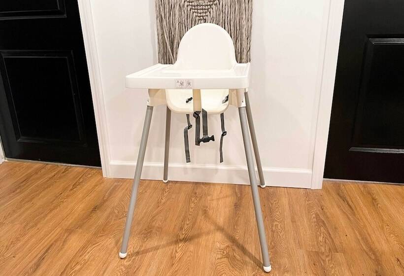 Dreamy St Charles Retreat W/ Furnished Patio!