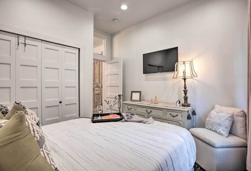 Historic 1900 Cottage In Downtown St Augustine!