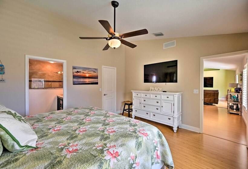 House W/ Heated Pool & Grill   Walk To Beach!