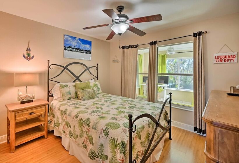 House W/ Heated Pool & Grill   Walk To Beach!