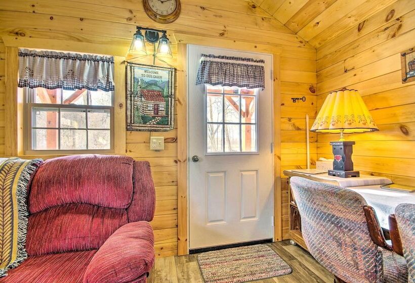 Creek Views & Grill: Idyllic Florence Cabin