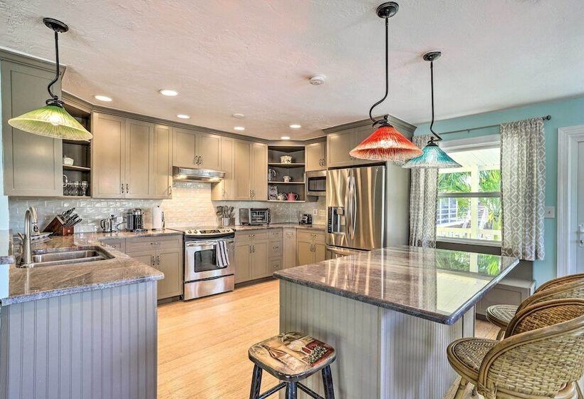 Key Largo Paradise W/ Heated Pool & Hot Tub!