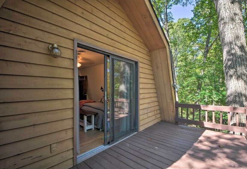 Lake Hartwell Home W/ Dock < 10 Miles To Clemson!
