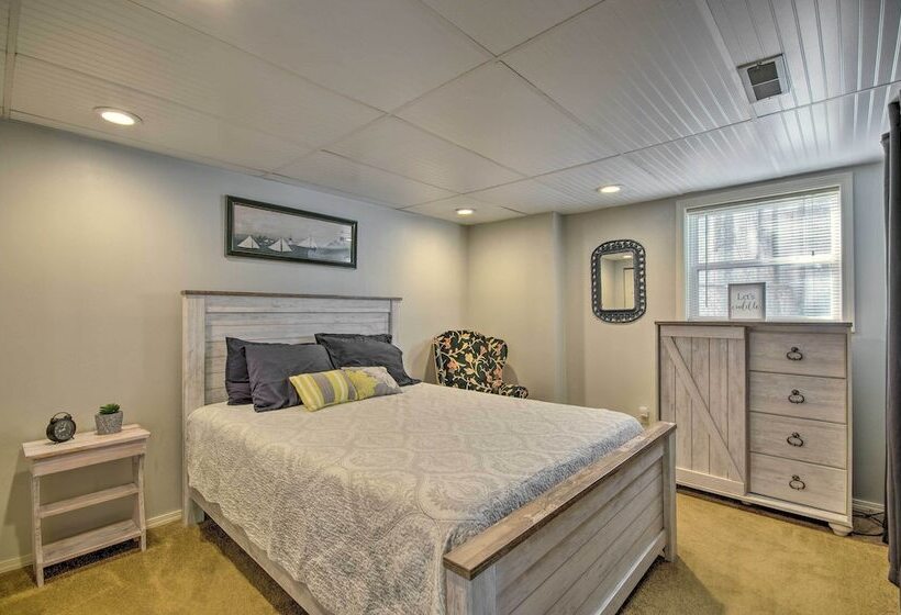 Lakefront Rocky Mount Home W/ Private Dock!