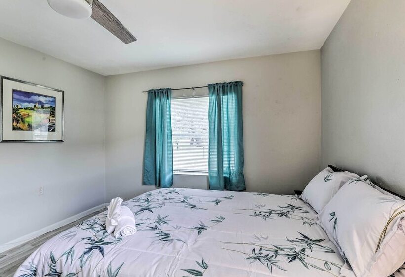 Largo Hideaway W/ Game Room & Fenced Yard!