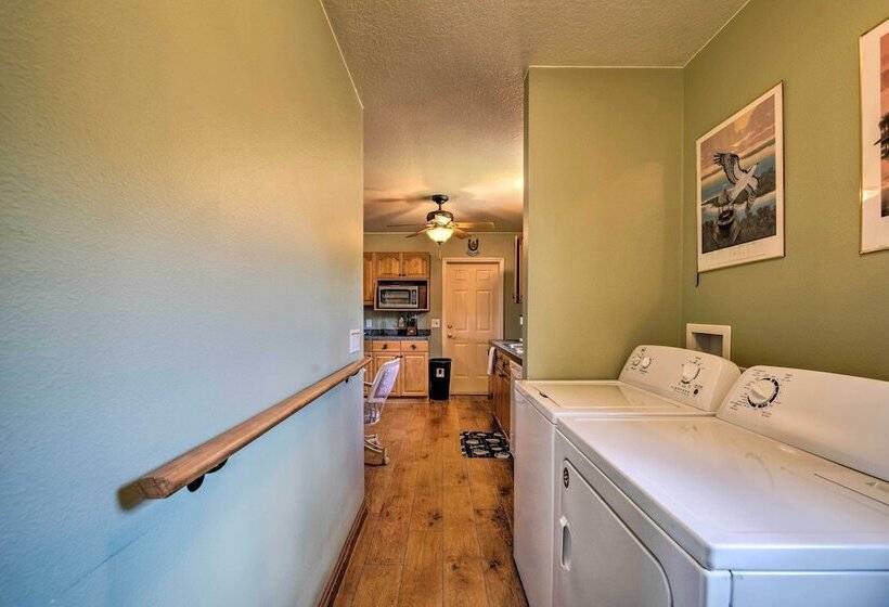 Lecanto House W/ Deck, Porch & Indoor Pool!