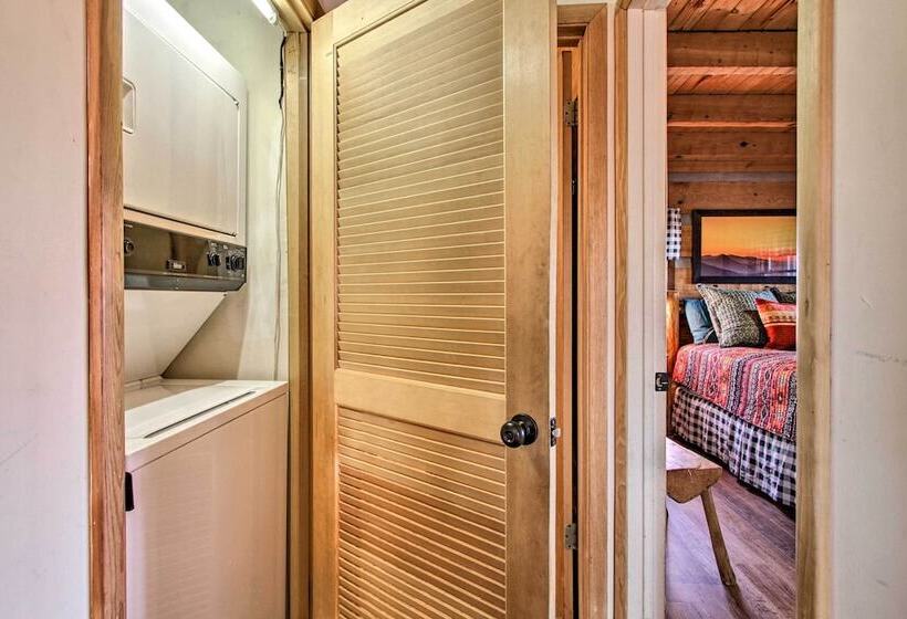 Panoramic View Gatlinburg Cabin W/ Private Hot Tub