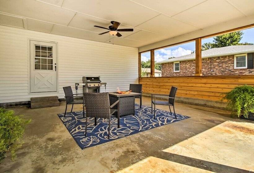 Modern Abode W/ Patio ~ 1 Mi To Stockton Lake!