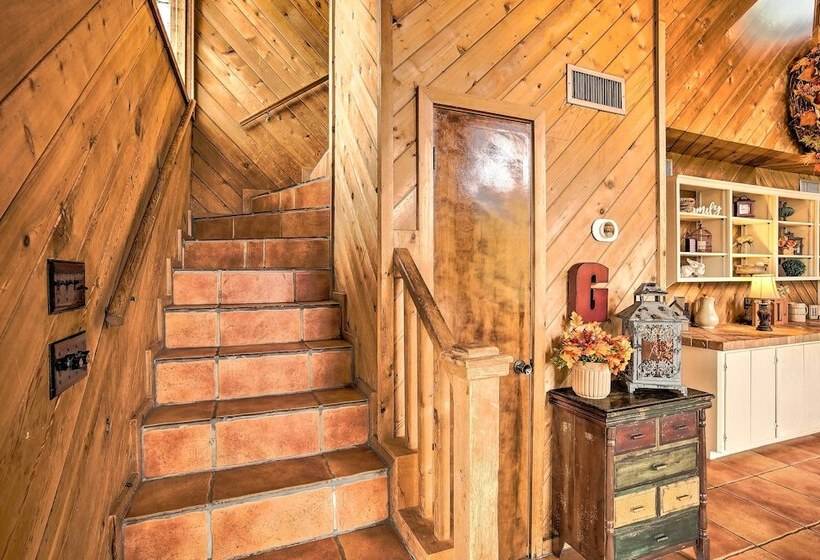 Nini S Love  Cottage W/ Deck + Fishing Pond!