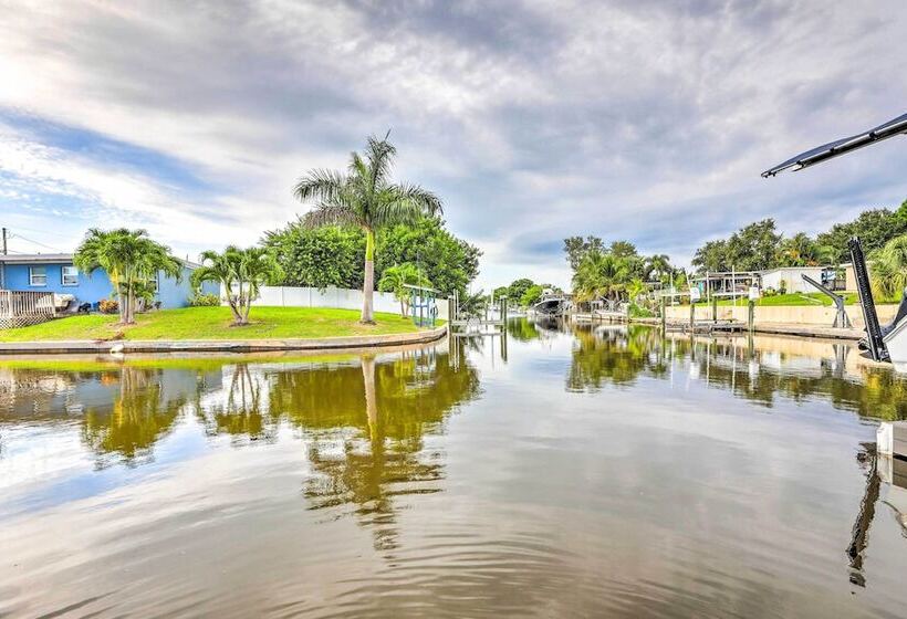 Ocean Breeze Oasis  W/ Boat Dock & Slip On Canal!