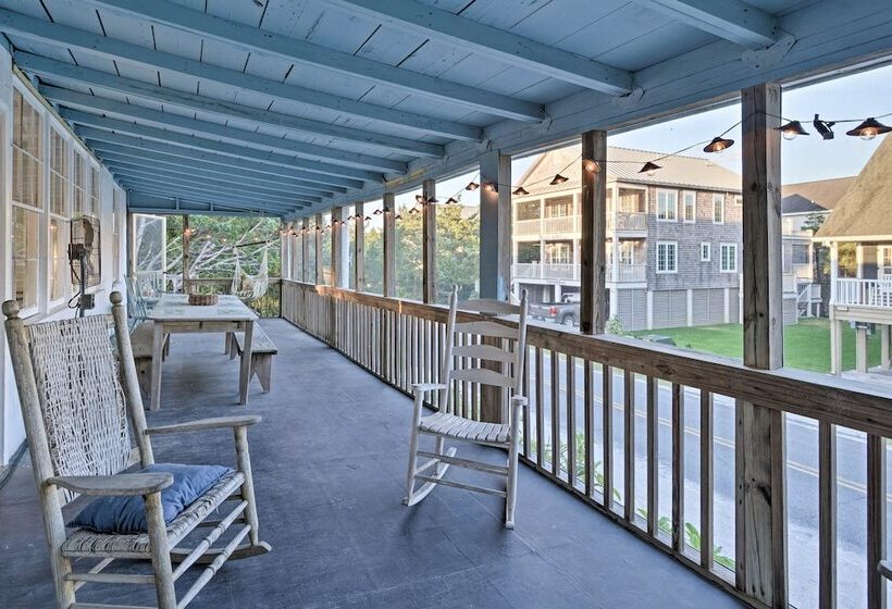 Pawleys Island House,   Steps To Beach & Creek!