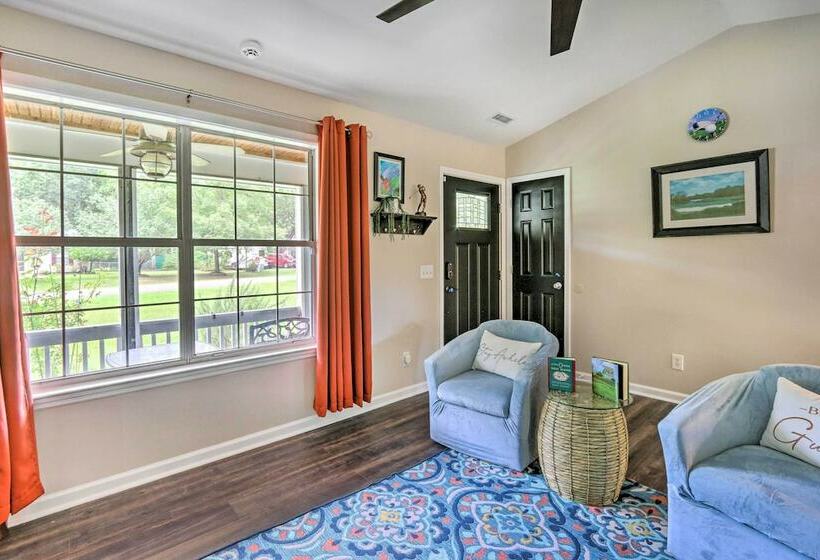 Peaceful Beaufort Home W/ Front Porch + Grill
