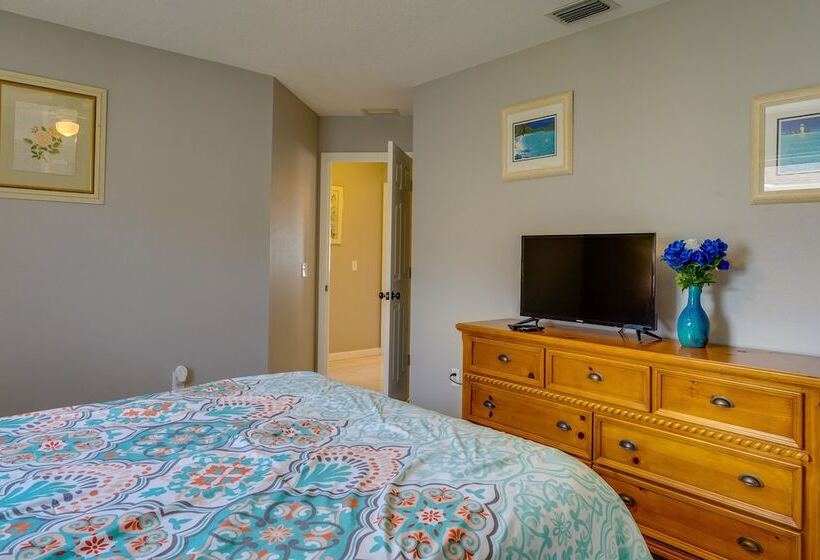 Port Charlotte Home W/ Pool   8 Mi To Beaches!